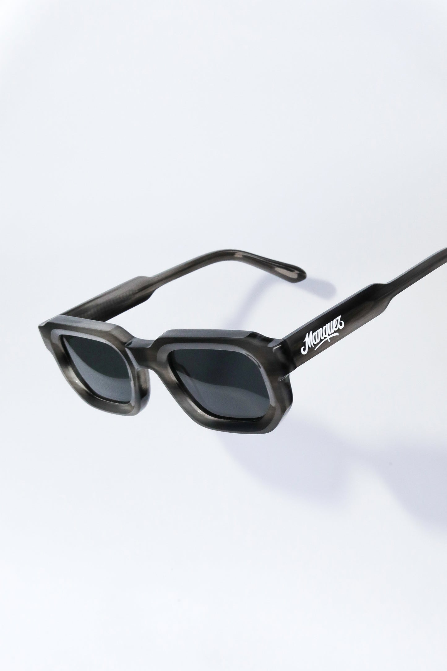 Marquez Classic Frame Sunglasses (Grey Dark)